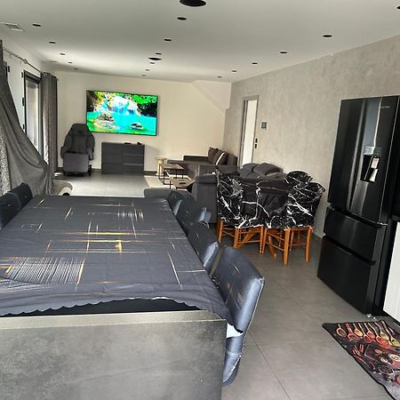 Grande Villa Avec Piscine Bompas  Exteriör bild