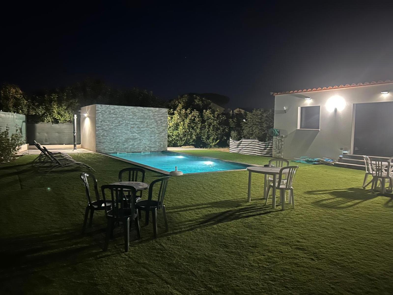 Grande Villa Avec Piscine Bompas  Exteriör bild