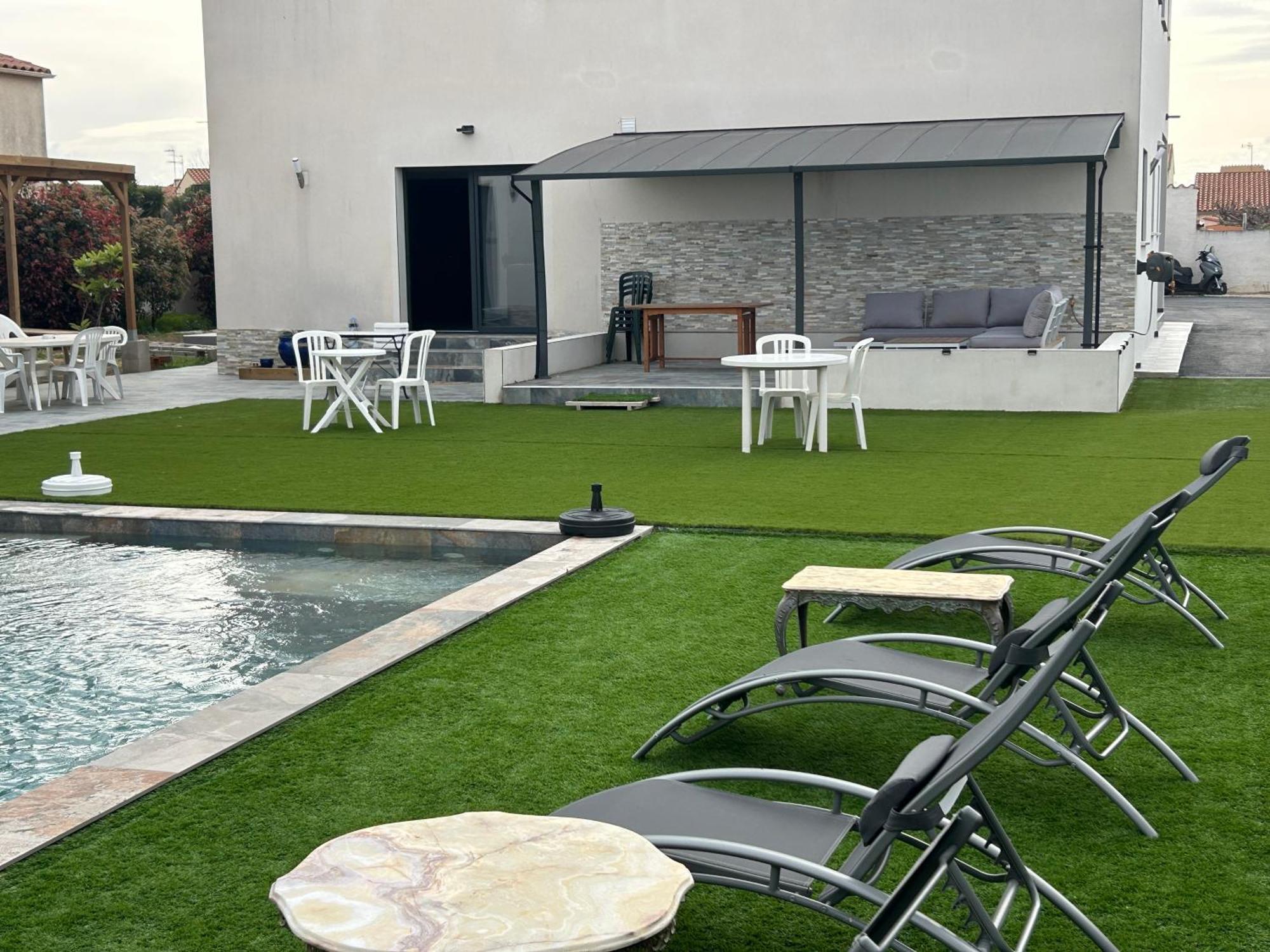 Grande Villa Avec Piscine Bompas  Exteriör bild